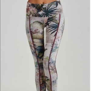 Brand new! Noli Milano Leggings